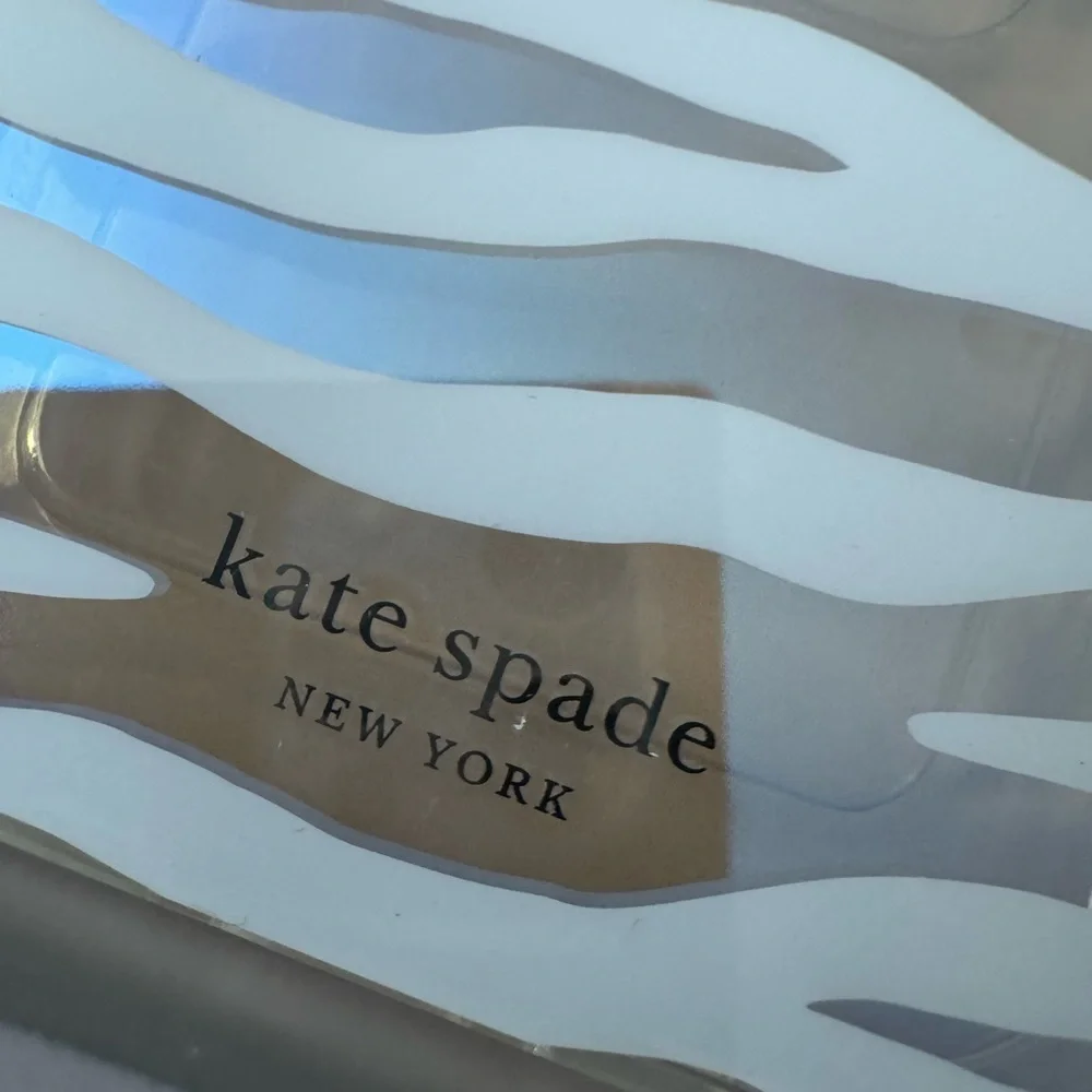 KATE SPADE ♠️ iPhone 14 Plus case in white/clear zebra print! Pretty & Practical